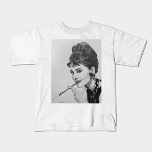 Audrey Hepburn Breakfast at Tiffany’s Kids T-Shirt